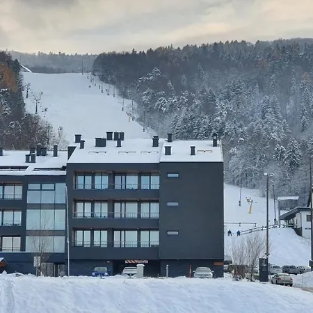 Mari 14 מריבור